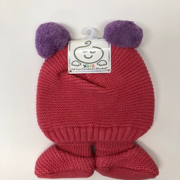 NYGB Double Pom Hat and Bootie 2pc Set - Picture 1 of 3